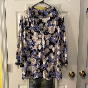🎄Alfani Blue and White 3/4 Sleeve Buttoned Blouse